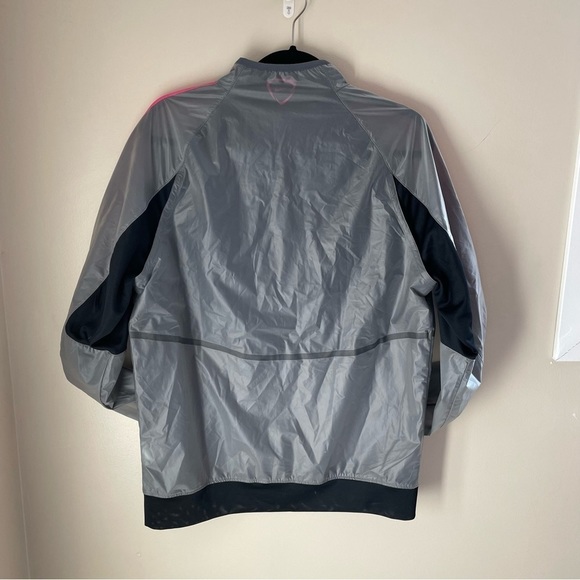 Nike Grey Pink Light- weight Revolution Elite
Football/Soccer Jacket Mens Size M - Picture 7 of 16